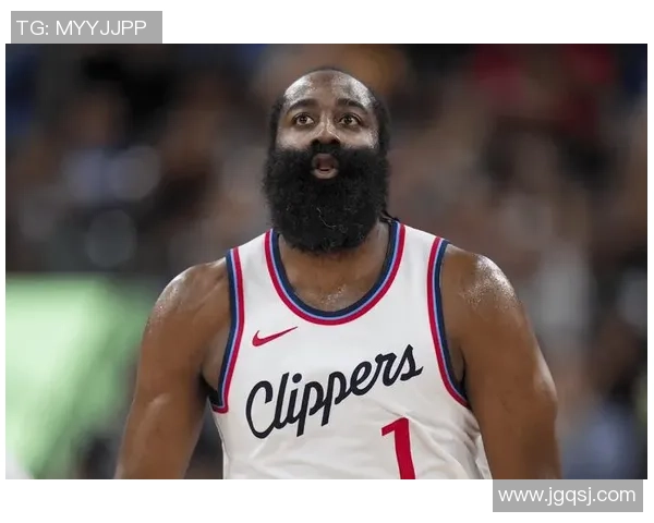 《NBA赛季精彩回顾与未来展望：超级巨星、战术革新与新秀崛起》