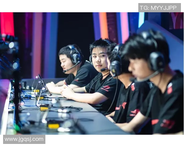 全程回顾精彩赛事最新比分分析 聚焦全球体育动态与成绩变化