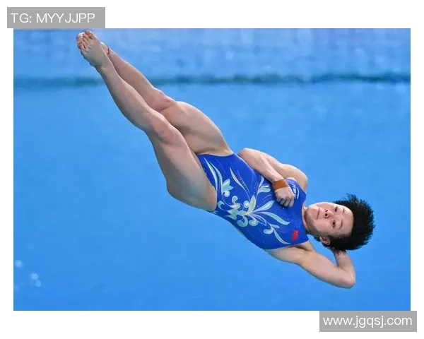 跳水运动的技艺与魅力：从基本动作到世界级跳水选手的训练与突破